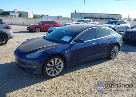 2019 Tesla Model 3 Long Range/Mid Range/Standard Range/Standard Range Plus z USA, uszkodzony, nr VIN 5YJ3E1EA7KF301200